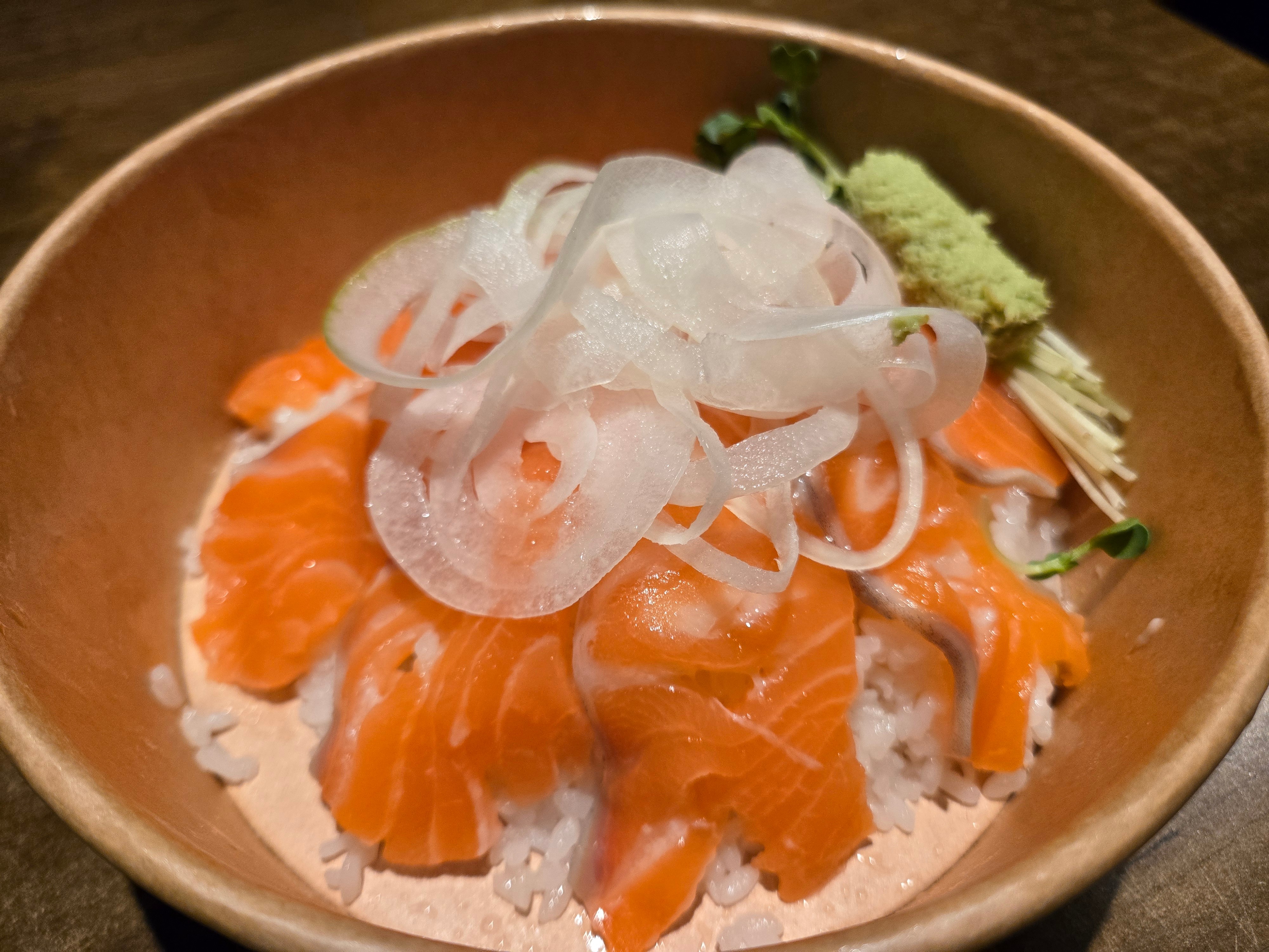 사케동